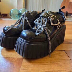 Lamoda Heart Buckle Platform Sneakers – Size 6